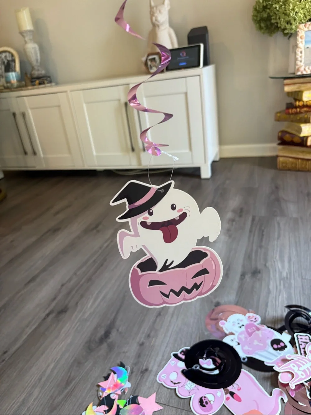 Bundle of pink Halloween Decor